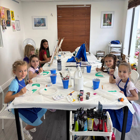 Arts & crafts class for children 4/3/2025