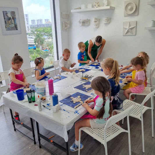 Arts & crafts class for children 3,4 years old 5/3/2025