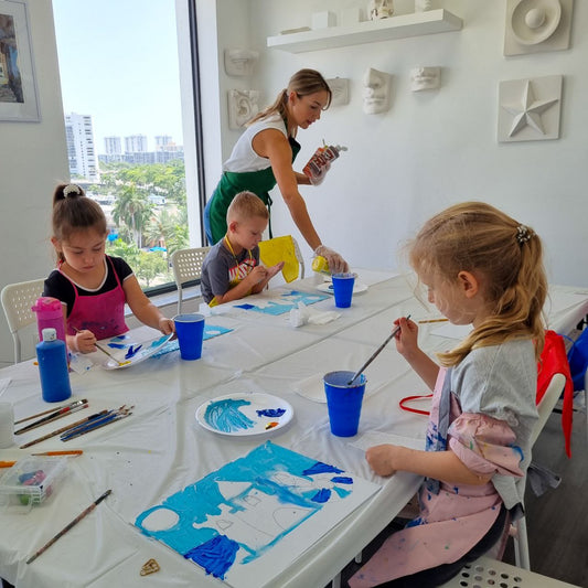 Arts & crafts class for children 3,4 years old 6/7/2025
