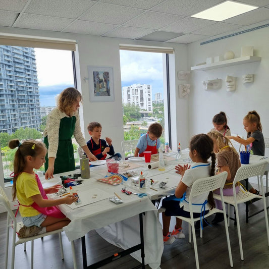 Arts & crafts class for children 9/4/2025
