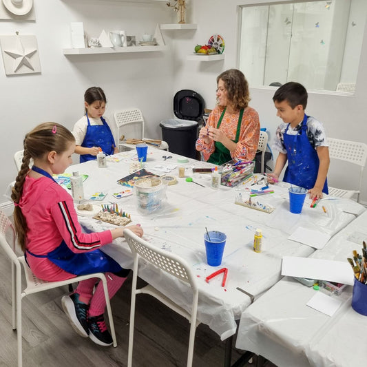 Arts & crafts class for children 1/30/2026