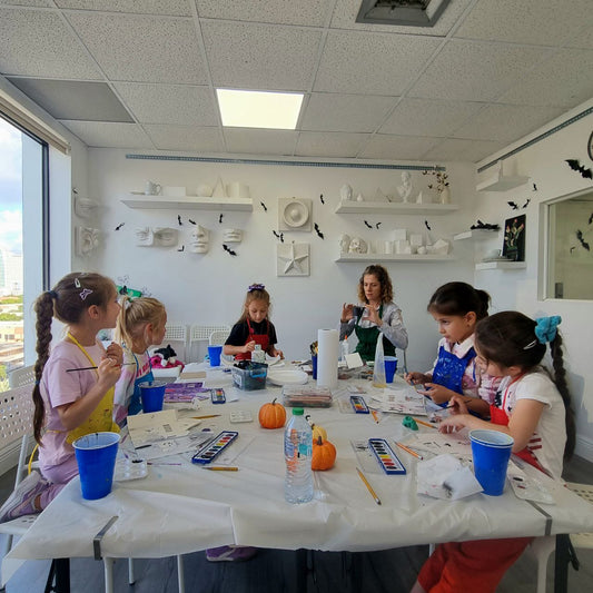 Arts & crafts class for children 10/16/2025