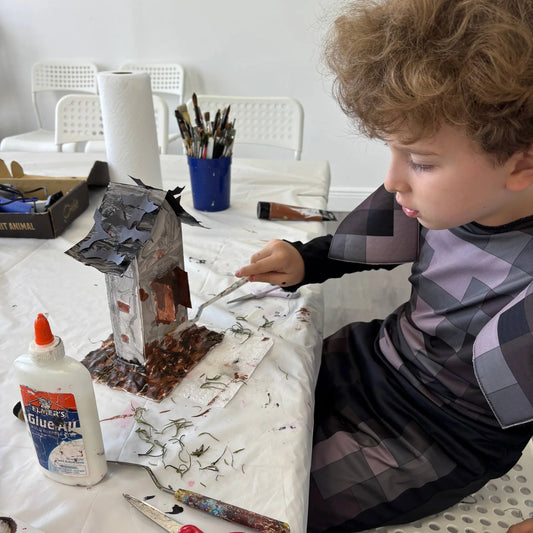 Short art class for children 10/31/2025