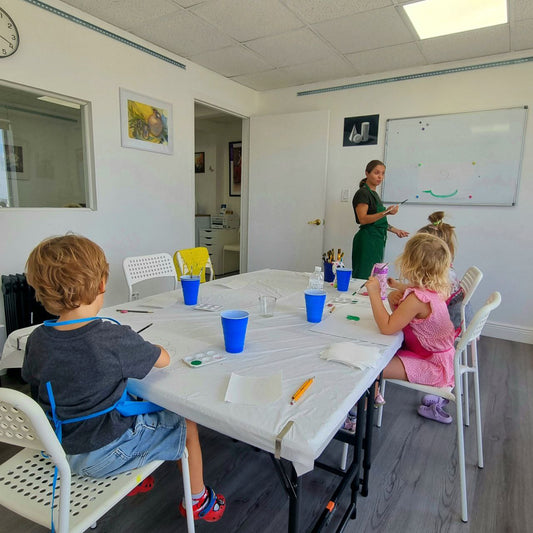 Arts & crafts class for children 3,4 years old 10/4/2025