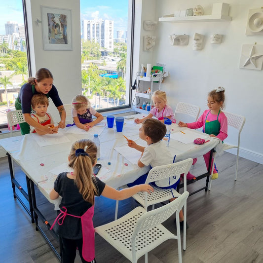 Arts & crafts class for children 3,4 years old 11/22/2025