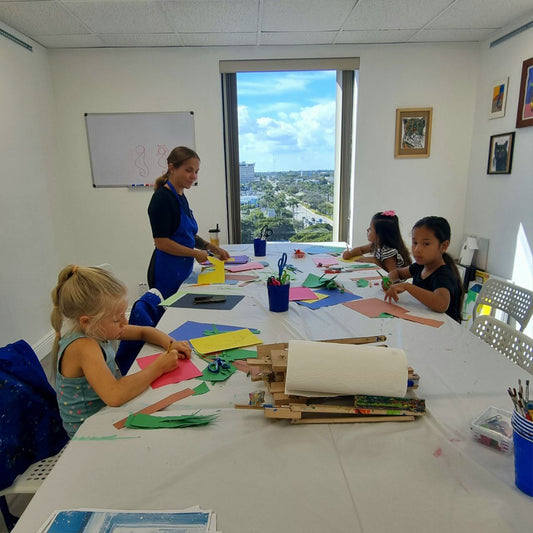 Arts & crafts class for children 11/22/2025 (1:30pm)