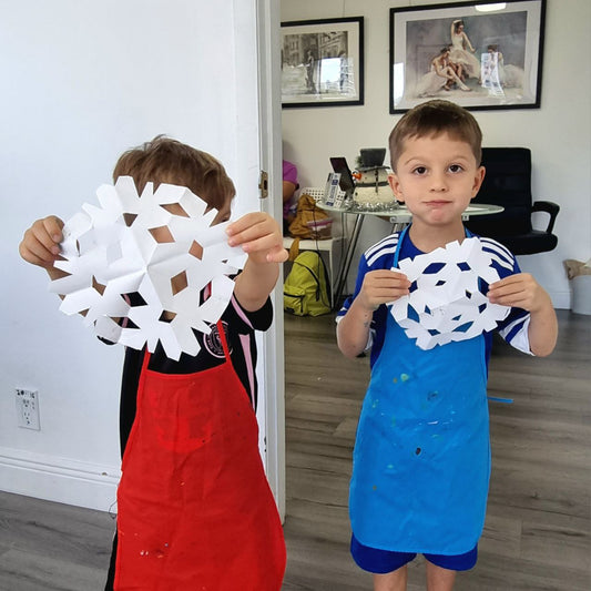 Arts & crafts class for children 3,4 years old 12/13/2025