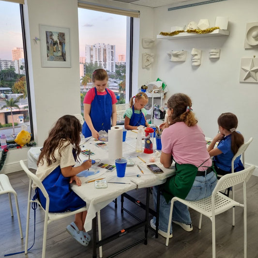 Arts & crafts class for children 12/19/2025