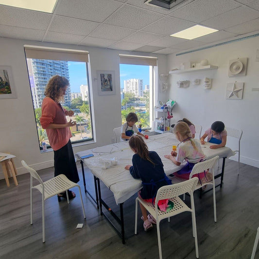 Arts & crafts class for children 05/21/2026