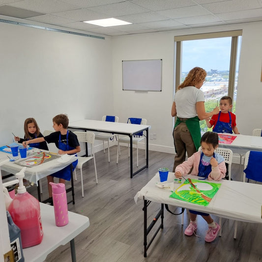 Arts & crafts class for children 05/02/2026 (11am)
