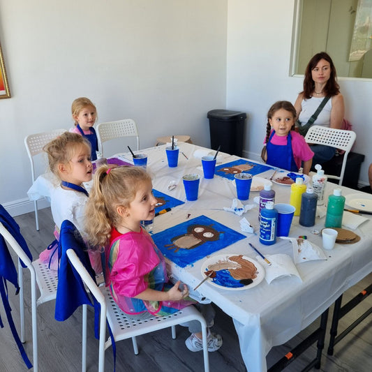 Arts & crafts class for children 3, 4 years old 11/9/2024