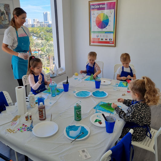 Arts & crafts class for children 3, 4 years old 12/21/2024