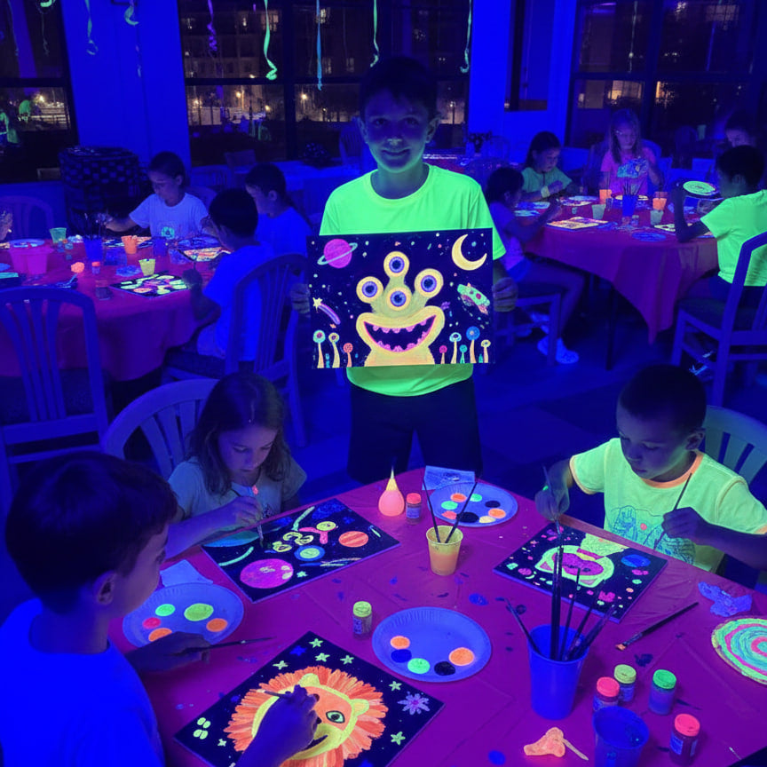 UV Glow Painting Art Class for children (5-14 years old)