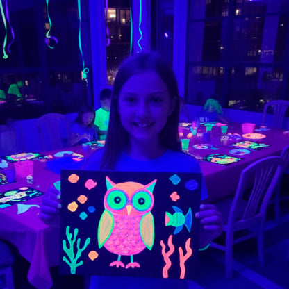 UV Glow Painting Art Class for children (5-14 years old)